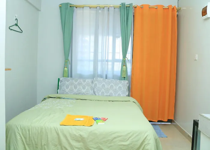 Superhighway Inn -2 Minutes To Spurmall And Ashaki Resort