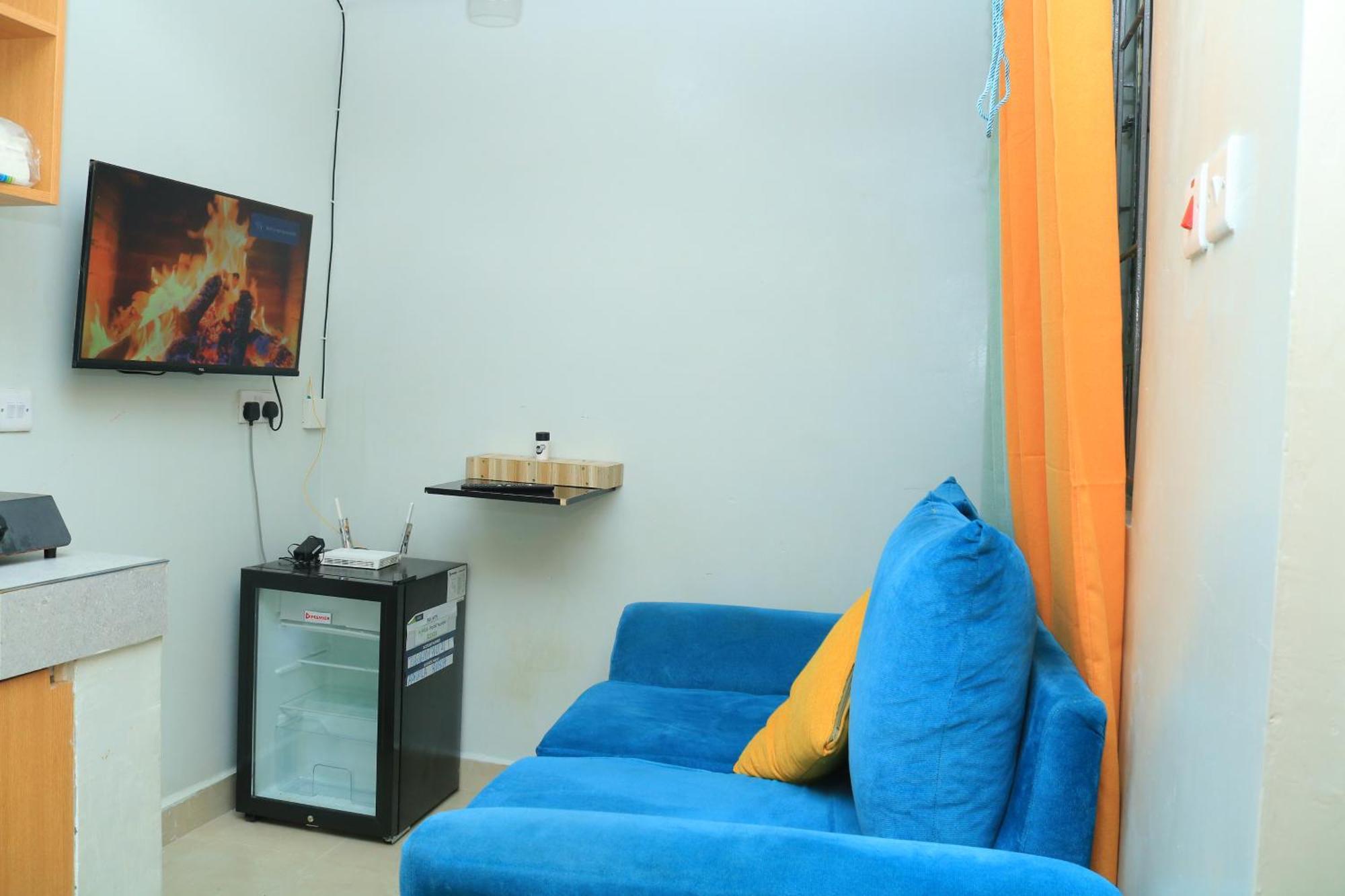 Superhighway -2 Minutes To Spurmall And Ashaki Apartment