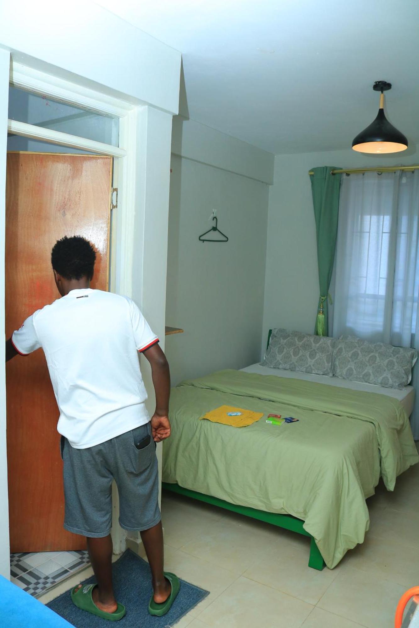 Apartment Superhighway -2 Minutes To Spurmall And Ashaki